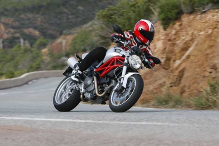 Informe de conducción Ducati Monster 1100 |