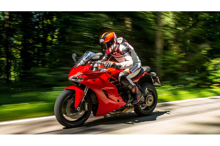 Ducati SuperSport en la máxima prueba
