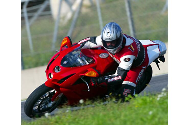Informe de conducción Ducati ST 3/749 S