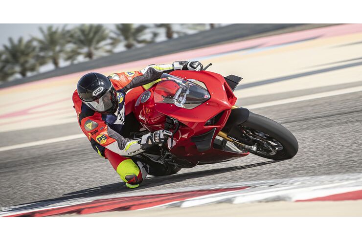 Ducati Panigale V4 S en el informe de conducción