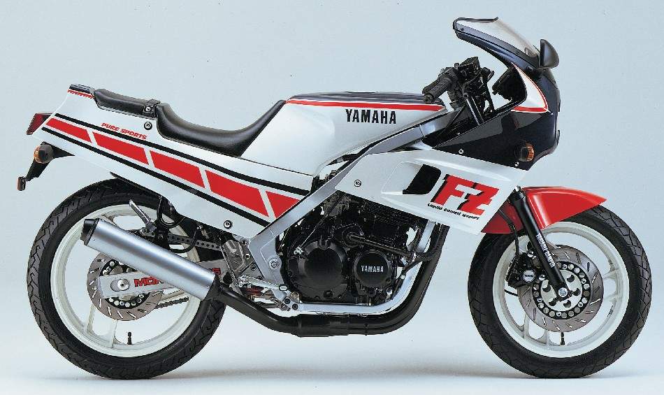 Especificaciones técnicas de la Yamaha FZ 400R