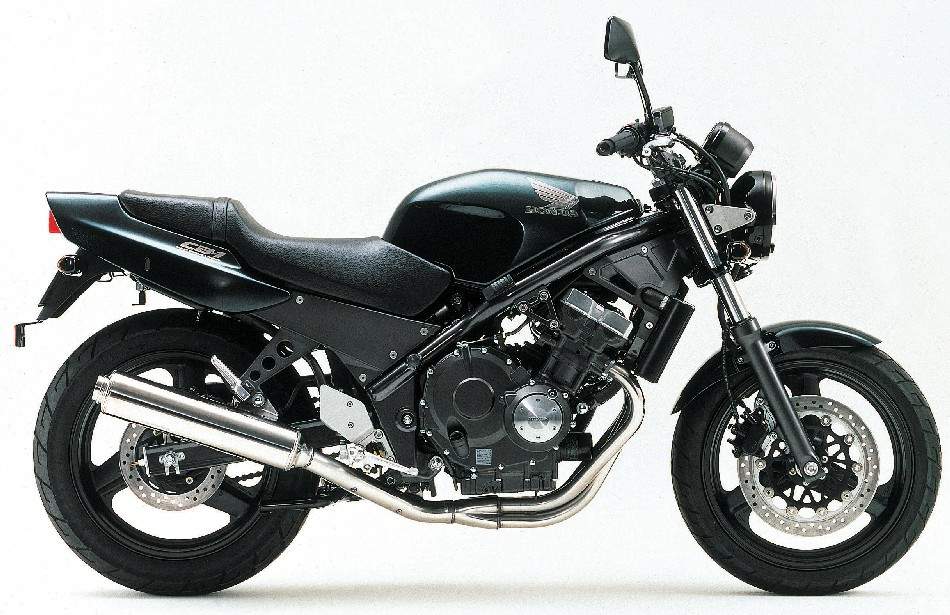 Especificaciones técnicas Honda CB-1