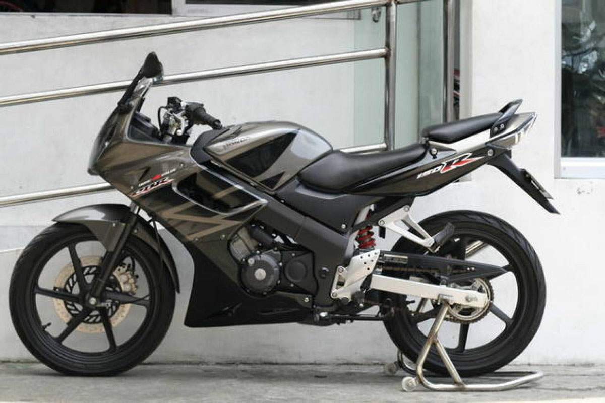 Especificaciones técnicas Honda CBR 150R