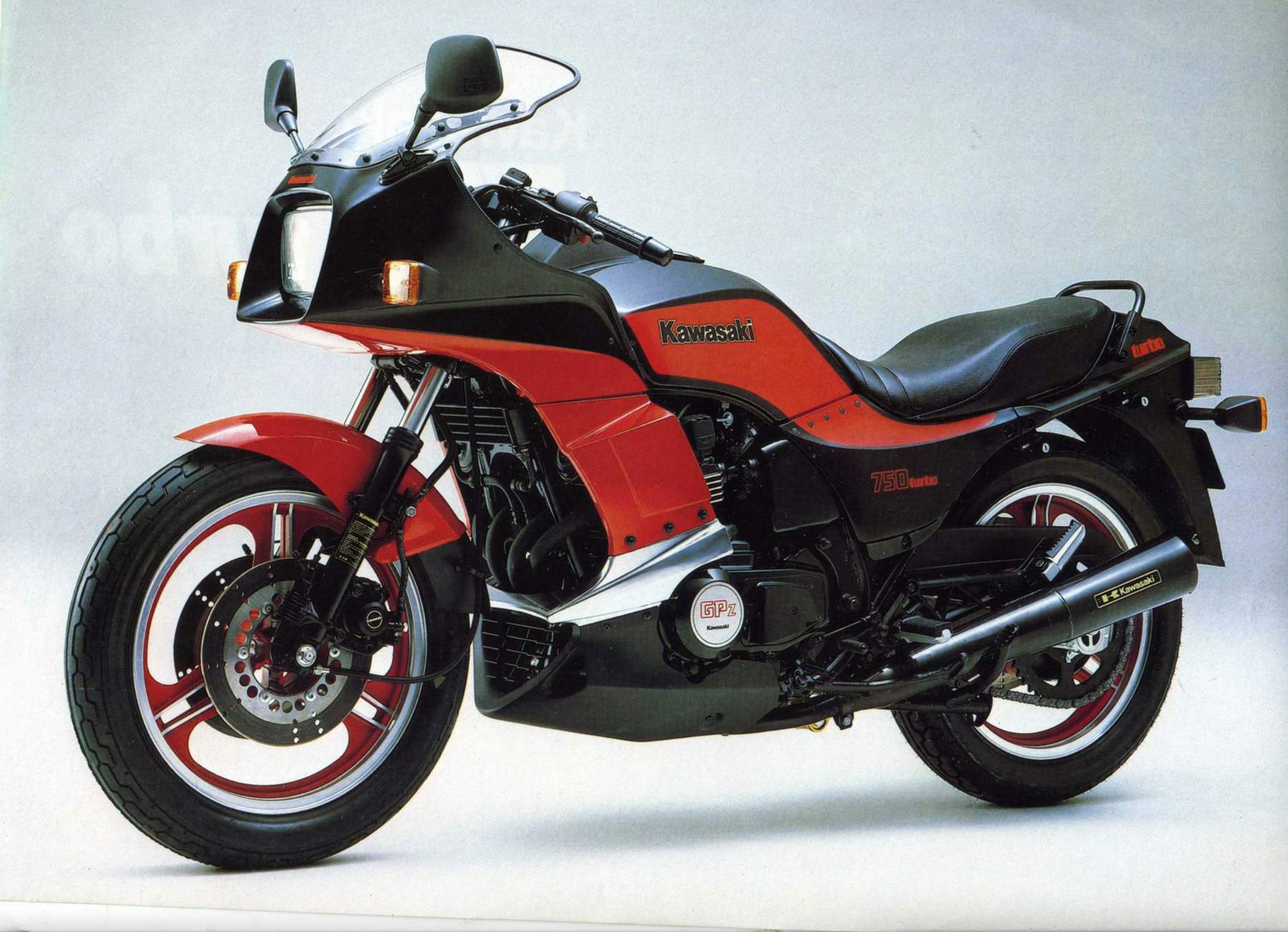 Especificaciones técnicas Kawasaki GPz 750 Turbo / ZX750-E1