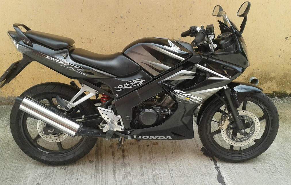 Especificaciones técnicas Honda CBR 150R