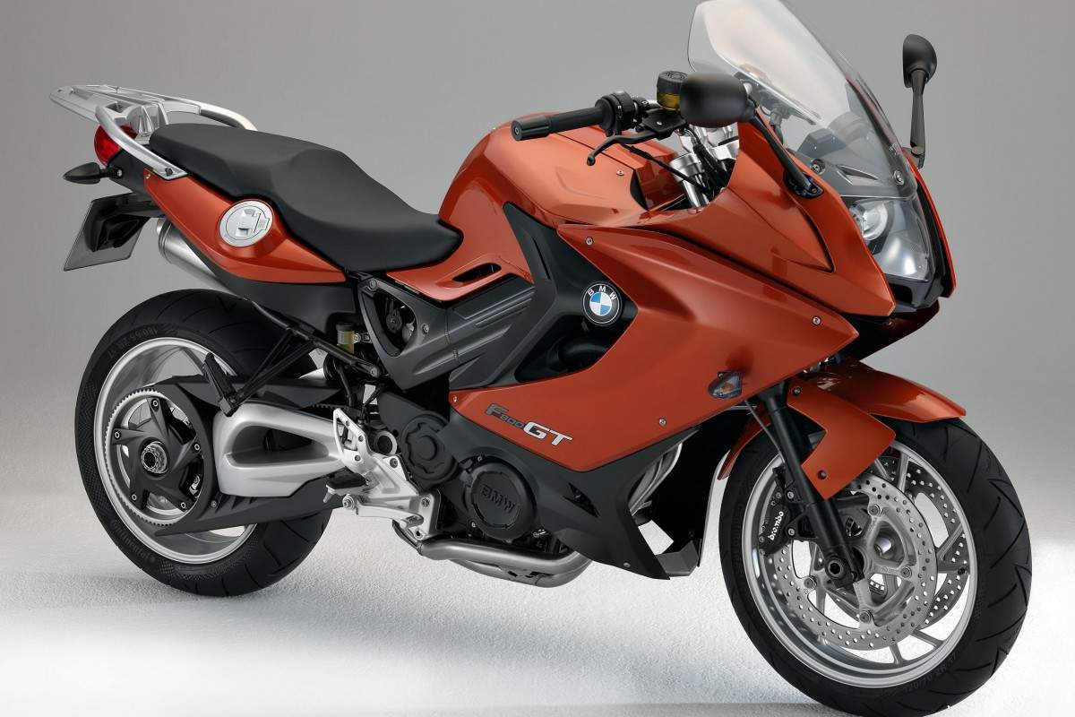 Especificaciones técnicas de la BMW F 800GT (2013)