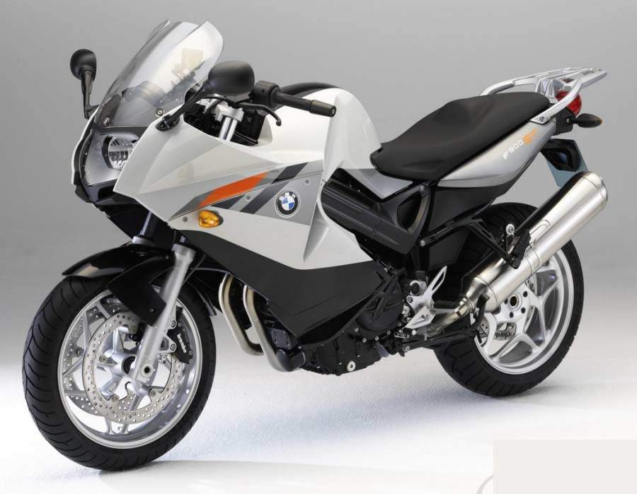 Especificaciones técnicas de la BMW F 800ST (2011)