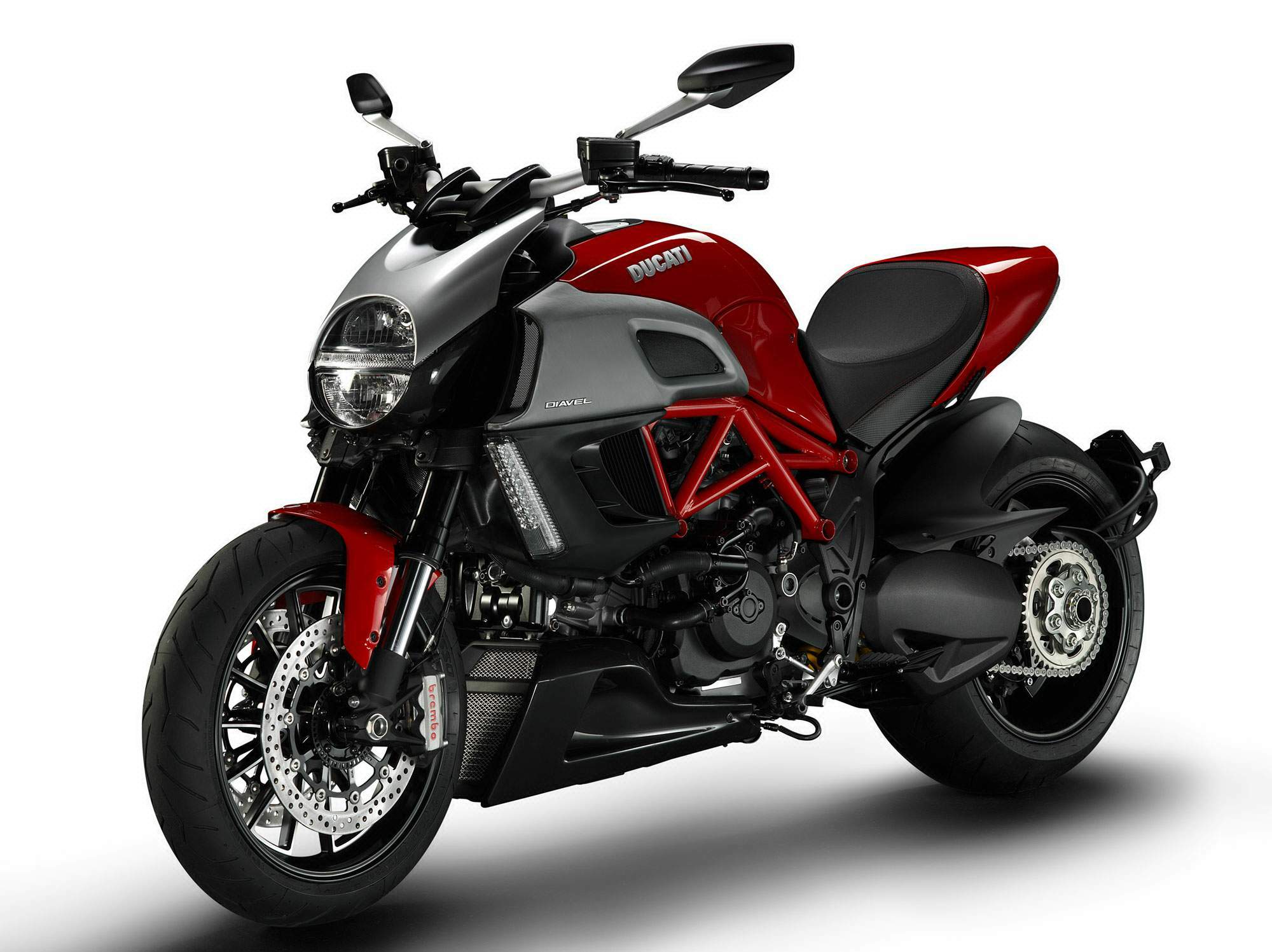 Ducati Diavel (2012) especificaciones técnicas