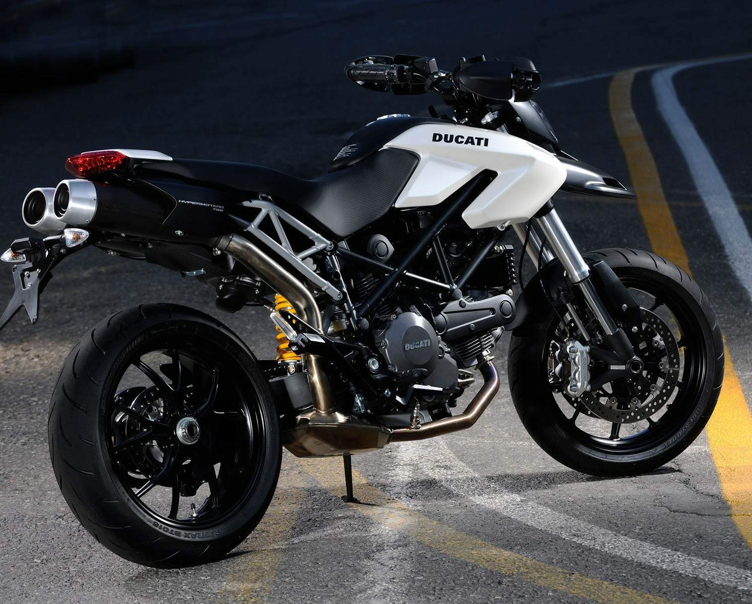 Ducati Hypermotard 796 (2012) especificaciones técnicas
