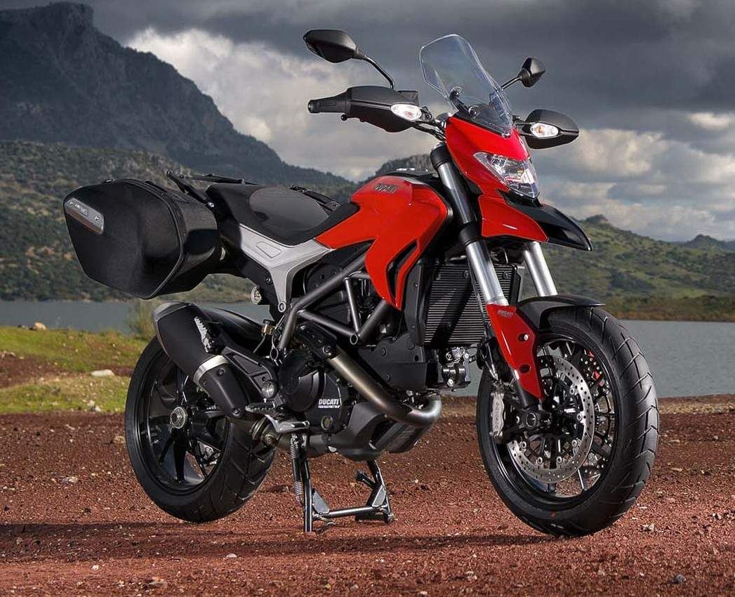 Ducati Hyperstrada 820 (2014) especificaciones técnicas