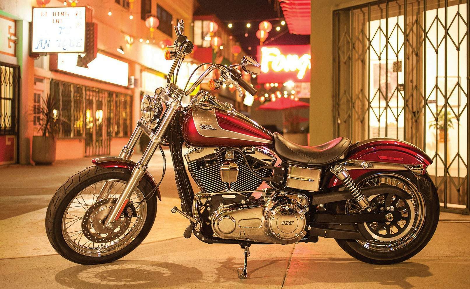 Harley-Davidson Harley Davidson Dyna Street Bob (2014) especificaciones técnicas