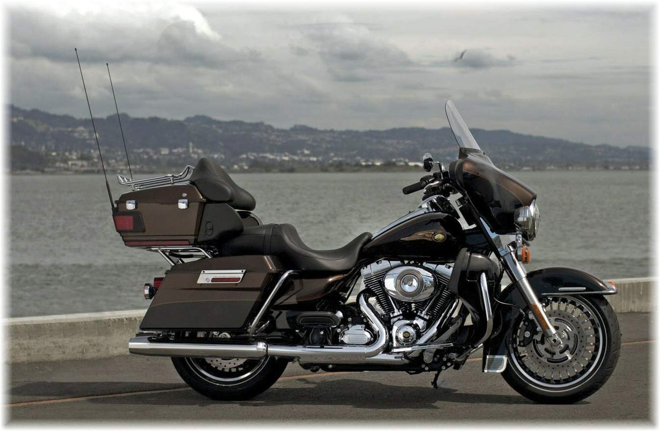 Harley-Davidson Harley Davidson FLHTK Electra Glide Ultra Limited 110th Anniversary (2013) especificaciones técnicas