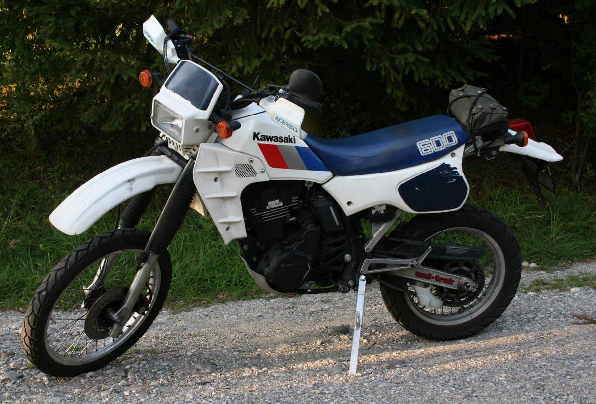 Especificaciones técnicas Kawasaki KLR 600 (1988-90)