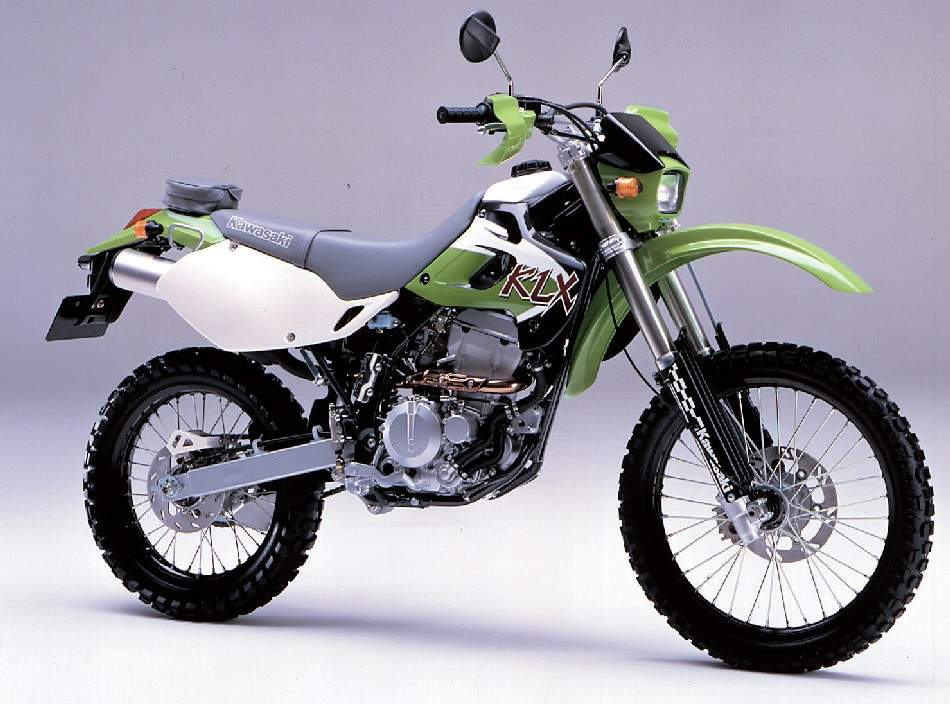 Especificaciones técnicas Kawasaki KLX 250R (1997-99)