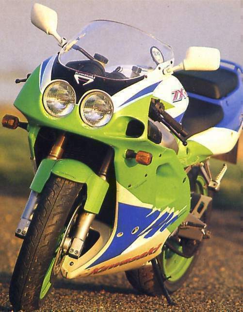 Especificaciones técnicas Kawasaki ZX-R 750-L (1993)