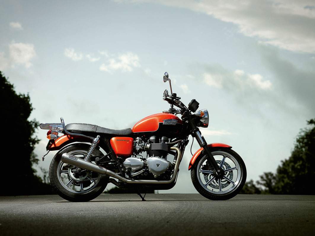 Especificaciones técnicas de la Triumph Bonneville SE (2011)