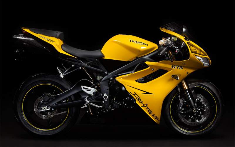 Especificaciones técnicas Triumph Daytona 675 Super III (2012)