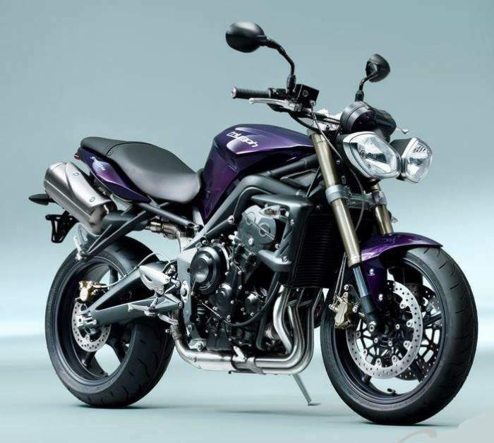 Especificaciones técnicas Triumph Street Triple 675 (2012)