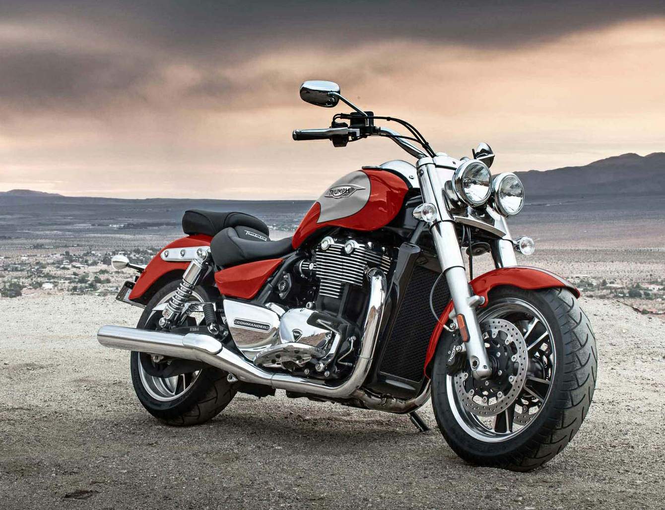 Especificaciones técnicas de la Triumph Thunderbird Commander (2017-18)