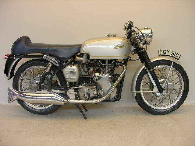 Especificaciones técnicas de Velocette Venom Thruxton (1965-70)