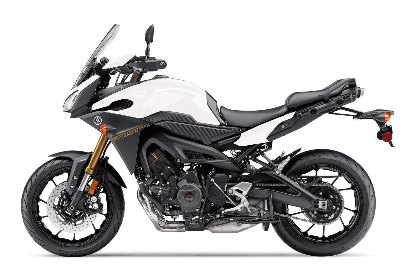 Especificaciones técnicas de Yamaha FJ-09 / MT-09 Tracer / Tracer 900 (2017-18)