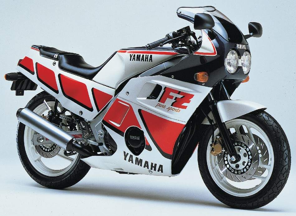 Especificaciones técnicas de la Yamaha FZ 400R (1986)
