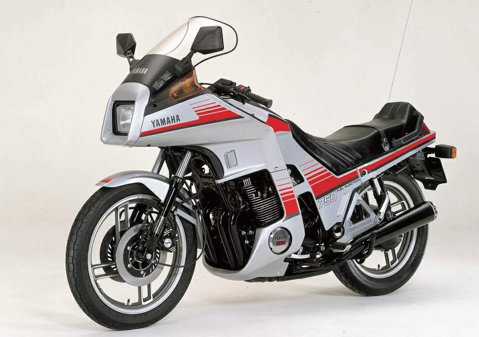 Especificaciones técnicas de la Yamaha XJ 750D-II (1983)