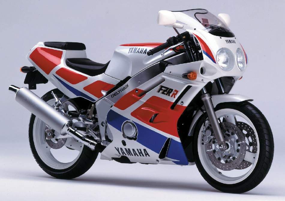 Especificaciones técnicas de la Yamaha FZR 400R