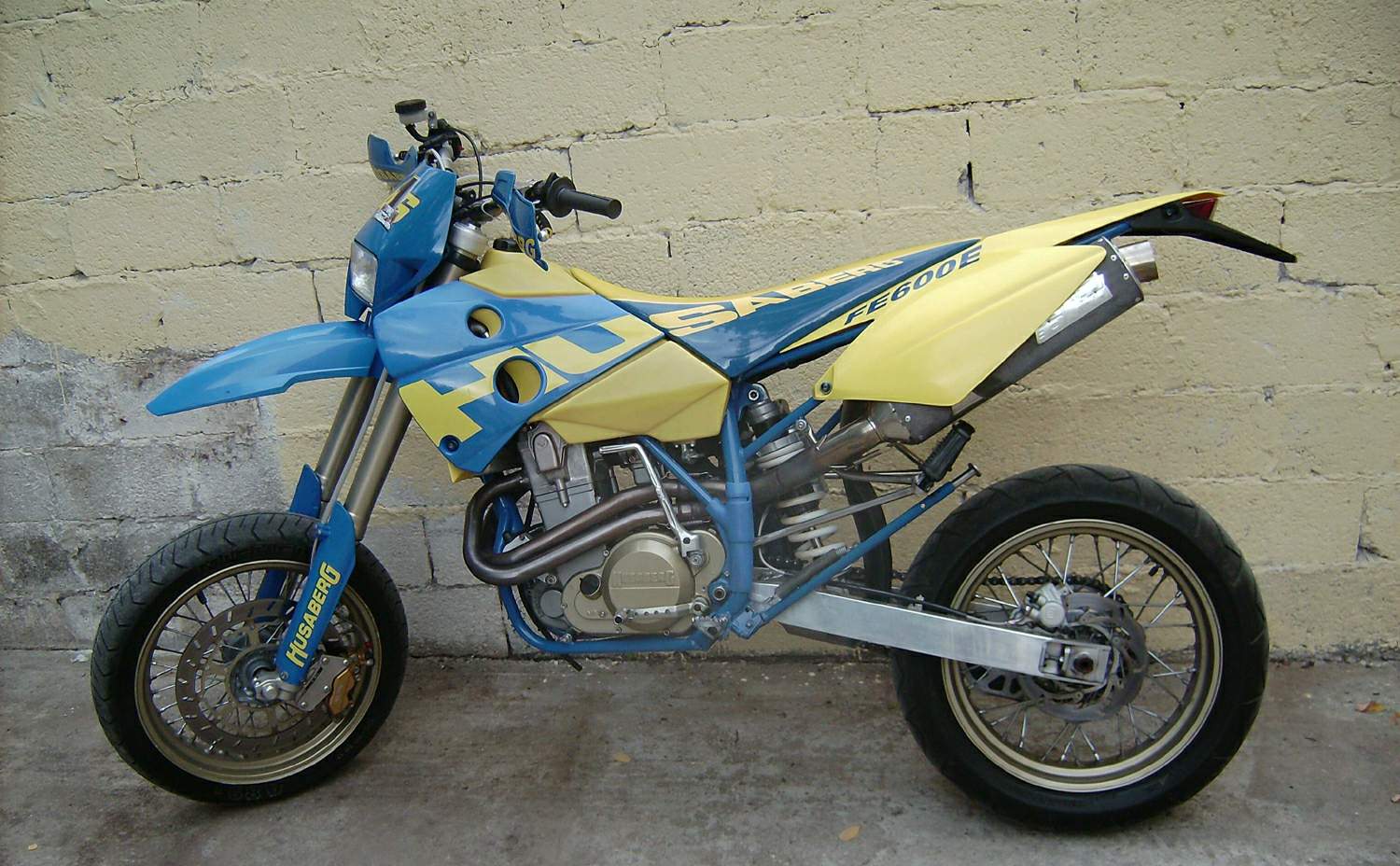 Especificaciones técnicas Husaberg FE 600e Supermoto