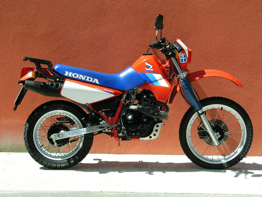 Especificaciones técnicas Honda XL 600R-M