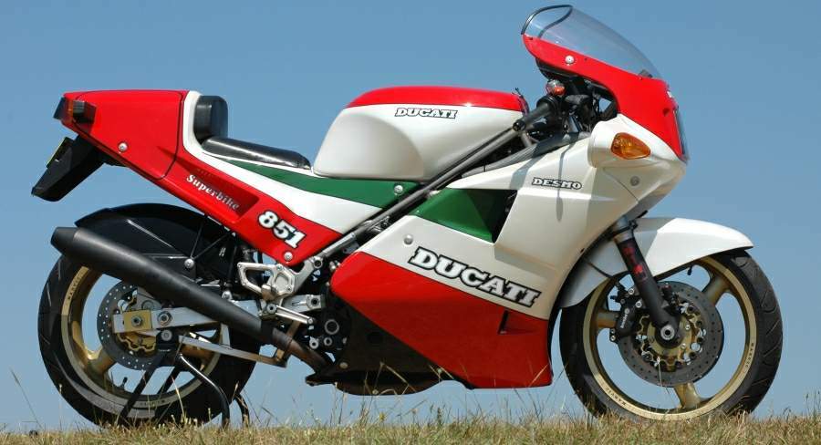 Ducati 851 Strada Tricolore y Kit Superbike (1988) especificaciones técnicas