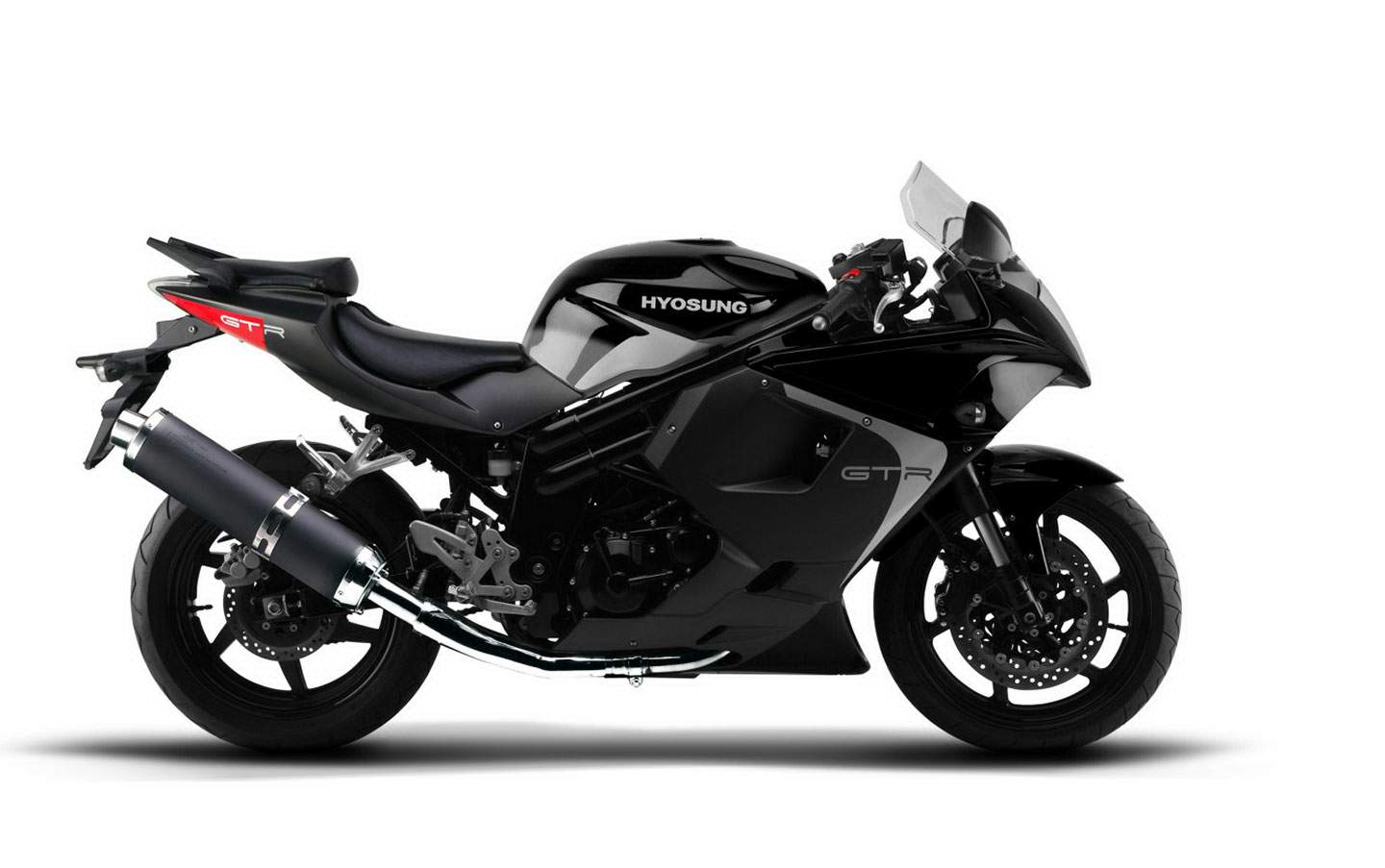 Especificaciones técnicas Hyosung GT 650R (2013-14)