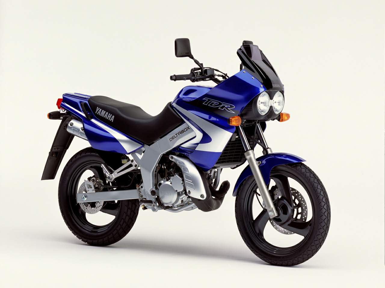 Especificaciones técnicas de la Yamaha TDR 125R (2001-02)